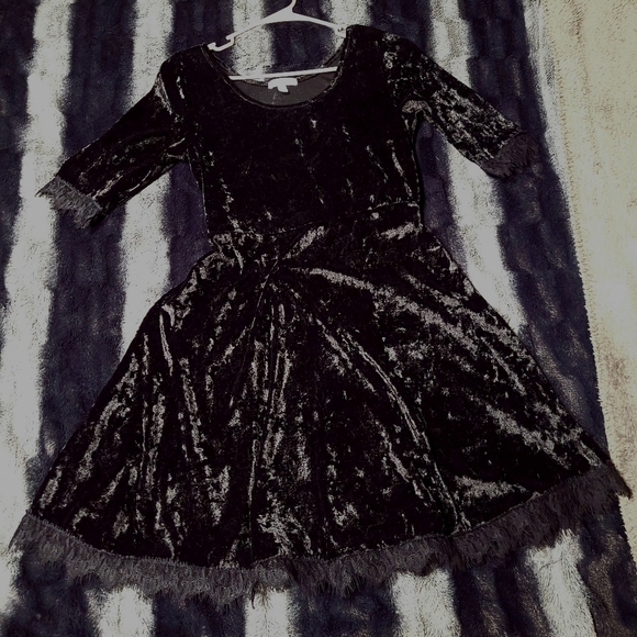 ⚡️EVERYTHING MUST GO⚡️Black Velvet Dress⚡️WHOLE PAGE $25 &UNDER⚡️ - Picture 6 of 8